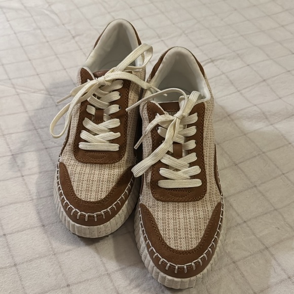 Universal Thread shows - Picture 2 of 5